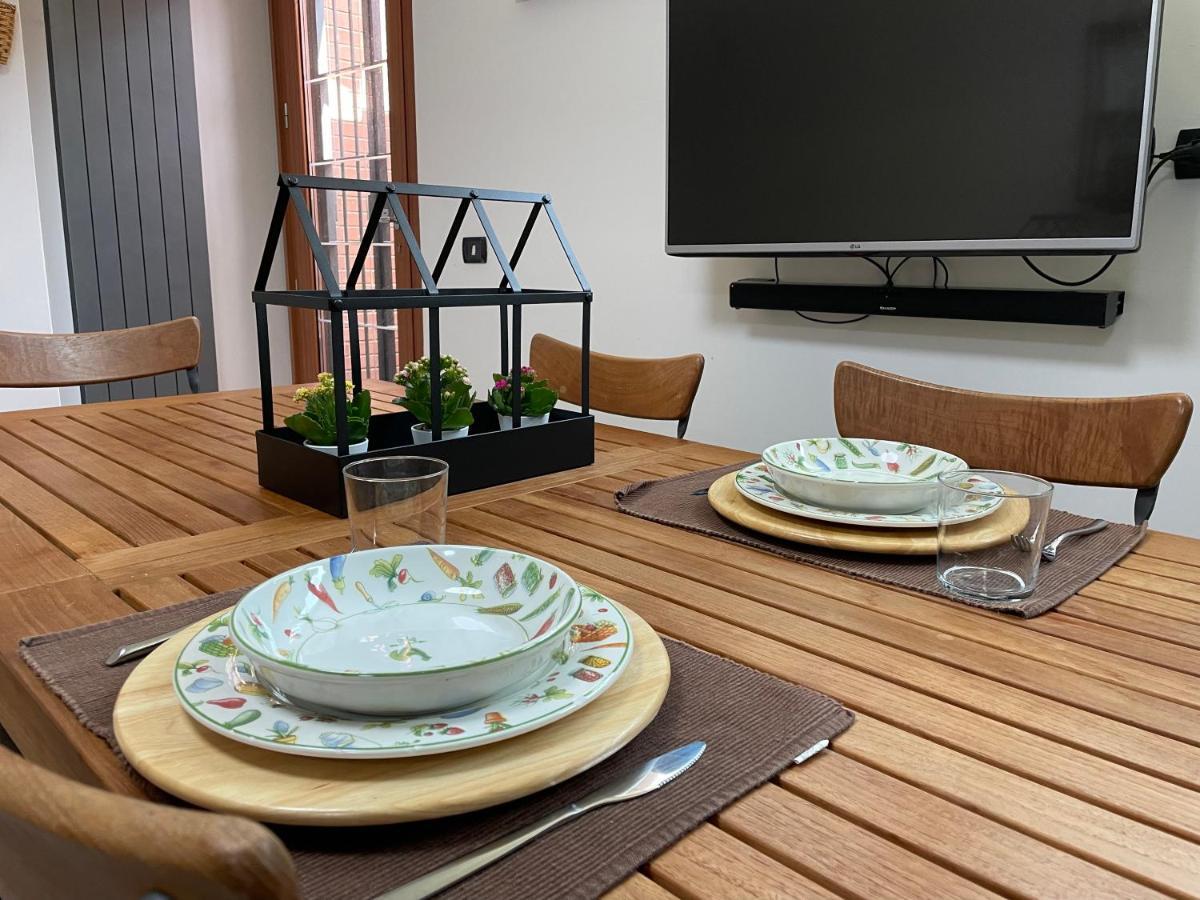 In&Out Apartment - Mostacciano, Eur Roma Ngoại thất bức ảnh